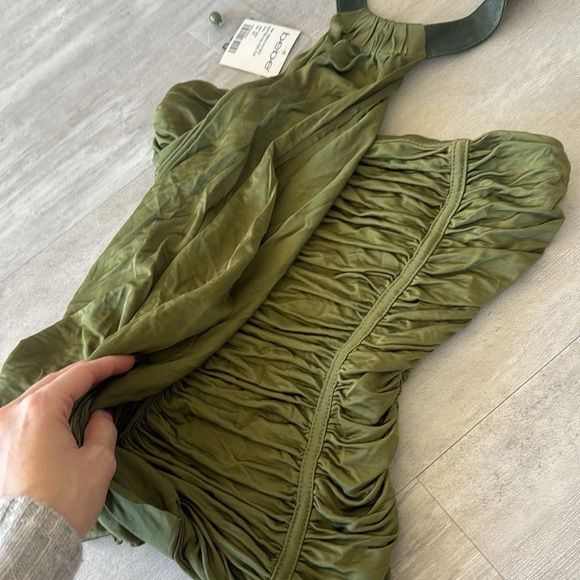 NWT Bebe Chartreuse/Olive Green Halter Blouse - Picture 4 of 8